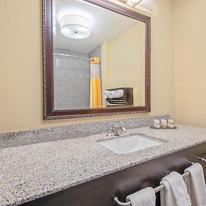 King Room Mobility or Hearing Impaired Access Non-Smoking
